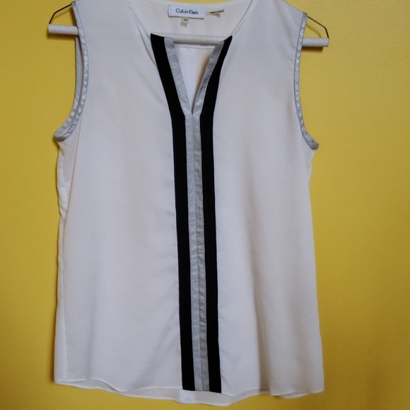 Calvin Klein Shirt - Picture 2 of 8